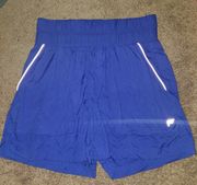 ultra high waisted nylon athletic shorts blue size M womens