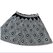 Free People  black and white woven mini skirt, size 0.