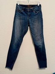 Kut from the kloth stevie straight leg jeans size 6 ￼