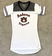 Colosseum White Auburn Univ. Tigers V-Neck Shirt