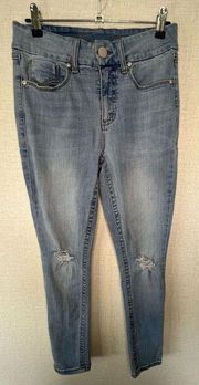 Seven7 Jeans Distressed Light Wash Skinny Jeans With Holes In Knees