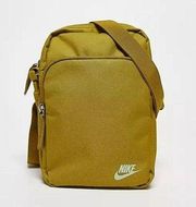 Nike Heritage Crossbody bag in golden moss small size