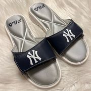 Fila New York Yankee Slide Sandals Shoes Women’s SZ 9 Memory Foam Velcro Closure