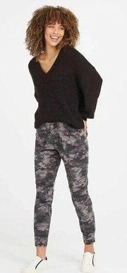 Spanx Stretch Twill Cargo Jogger in Camouflage Gray Size Small