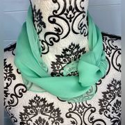 Vintage Vera Womens Head & Neck Scarf Made in Japan Size 20.5x22 Mint Green Poly
