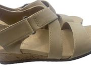 LifeStride Velocity Strappy Wedge Sandals Beige Cream Tan Womens Size 8.5