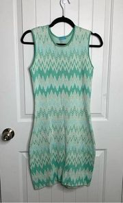 J McLaughlin green chevron jacquard knit body con dress size XS