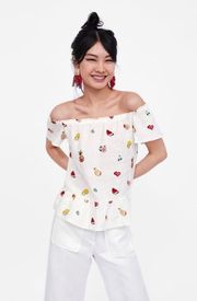 ZARA ★ NWT  Basic Fruit Print Linen Top - Cream ★