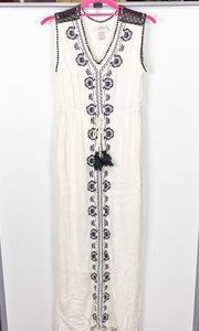 Knox Rose Embroidered White Maxi Dress