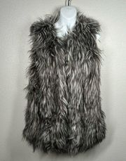 Signature Studio Mob Wife Grey Faux Fur Vest Size Med