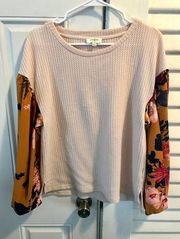 Umgee waffle knit blouse with yellow floral sleeves