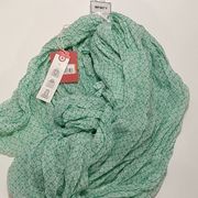 Infinity Scarf Mossimo NWT green & white geometric shapes  fall winter