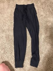 Lulu joggers