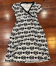 Motherhood maternity black and white dress size medium