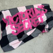 NWT Victoria’s secret polyester double knit square blanket /shawl