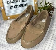 Women old navy loafers Slippers size 8 color Beige MSRP $36.