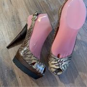 STUART WEITZMAN "Wessex": Beige Leather & "Animal Print" Platform Heels Sz: 8.5