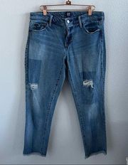 GAP Denim Distressed Girlfriend Denim Jeans Fray Hem Trendy Denim Y2K 90s 29