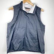 Under Armour Loose Sleeveless Windbreaker Vest Womens Size Medium M