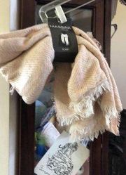 P12 Massini Soft Cozy Scarf