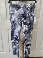 Noli Active grey and white granite swirl leggings  size M NWT