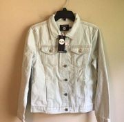 NWT Boohoo size 6 denim jacket