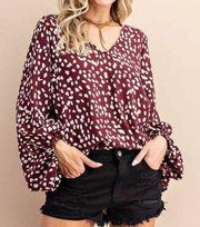 NWT Cheetah Bubble Sleeve Hi Low Top Burgundy & Cream - Medium