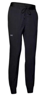 Under Armour Women's Woven Pants SIZE L ,NEW with tags BLACK in color