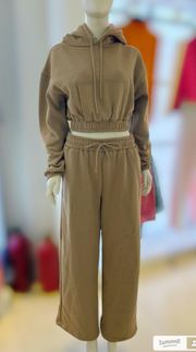 Long Sleeve Sweatsuit Set With Hoodie And Wide Pants. Size S