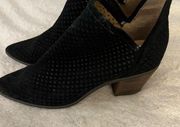 Lucky Brand Woman’s size 10 ankle boots