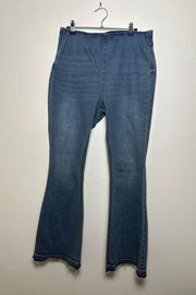 No Boundaries  Elastic Waist Stretchy Bell Bottoms / Flare Leg Jeans Size L 11-13