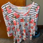 Bobbie Brooks Womens 3/4” Bell Sleeve Rose Pattern Shark Bite Hem Ladies S