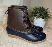 St John’s Bay Rollands navy/brown duck boots sz 11