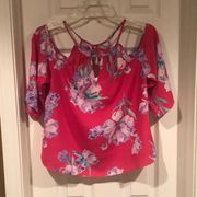 Everly NWT floral off the shoulder blouse size small