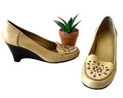 LIZ CLAIBORNE FLEX Woodstock Wedge Loafers Womens Shoes Size 10M Tan Studs