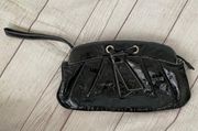 patent leather zip close wristlet clutch black