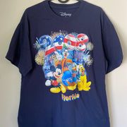 Disney  Vintage 2008 T-shirt Size Medium