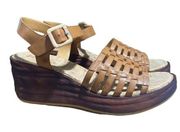 Korks Marley Sandals New in box wedge platform tan faux leather size 9