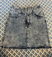 NWT NEVER WORN  jean skirt, size M
