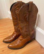 Cowboy Boots Womens Size 8.5 (more like 8)