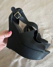 Black Wedges