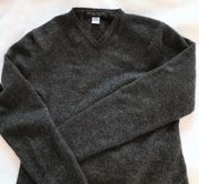 100% Cashmere V Neck Crewneck