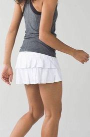 Lululemon Pace Setter Skirt Ruffle Tennis white Skirt size 6