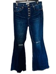 Shyanne Super Flare exposed button fly jeans | Distressed knees | medium blue |