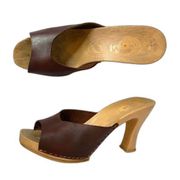 90s tan brown leather wood chunky platform Candie's clogs Mules 10