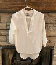 JVI- Jonathan Martin Collection for her white blouse