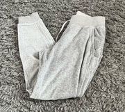 Lululemon  Warm Down Jogger *Velour Heathered Core Ultra Light Grey size 4