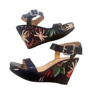 Womens CL by Laundry Size 8 Black Palm Leaf Wedges Tropical Sandals Platforms