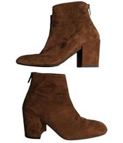 Stuart Weitzman Bacari Camel Brown Suede Block Heel Back Zip Ankle Boots 7 N