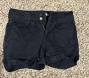 black jean shorts 